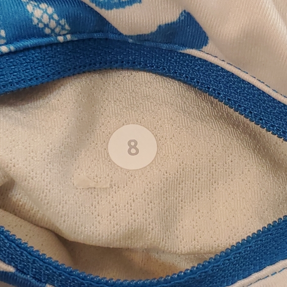 Lululemon‎ Women's Run for Your Life Beaming Blue Crop Leggings Size 8 - Picture 8 of 8